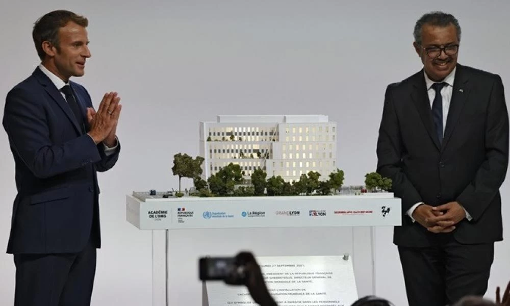 Μακρόν και Τέντρος εγκαθιστούν την ακαδημία του ΠOY στη Λιόν